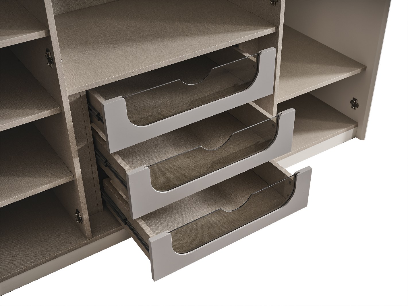 6487774676_1421x1066